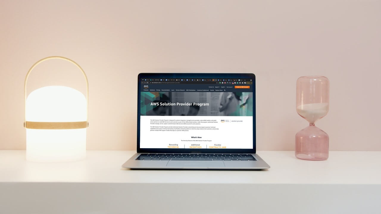 Netguru Extends Cloud Ecosystem Becomes Certified Google Cloud Partner - Modern Retina Ocean Illustrations | Free Download